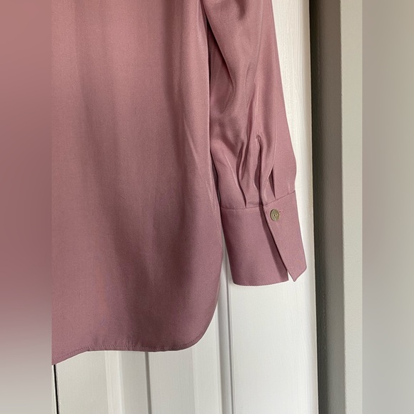 New Vince Relaxed Long Sleeve Silk Blend Button-up Shirt - Picture 8 of 9